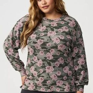NWT 5X Plus TEXTURED RIB SEAMED DROP SHOULDER Floral Camo Long-Sleeve Top